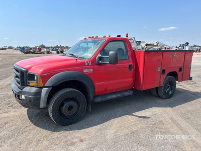 2006 Ford F-450 4x2 Utiliteits vrachtwagen