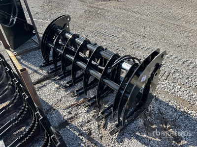 2026 GIYI GY-CLG72 72 in Grapple Skid Steer Root Rake (Unused)