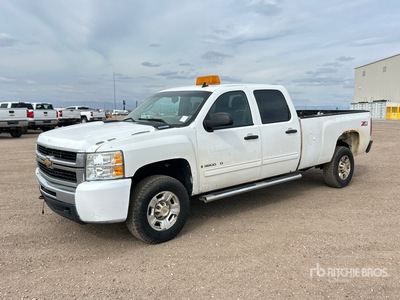 2009 Chevrolet Silverado 3500HD 4x4 Crew Cab Pickup