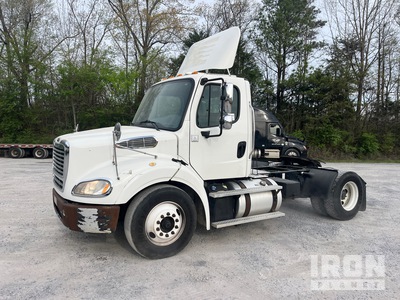 2017 Freightliner M2112 4x2 S/A Day Cab Truck Tractor