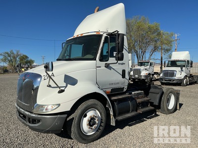 2009 International 4x2 تراكتور شاحنة (أحادي المحور)