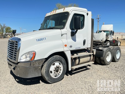 2016 Freightliner 108SD 6x4 Day Cab Truck Tractor