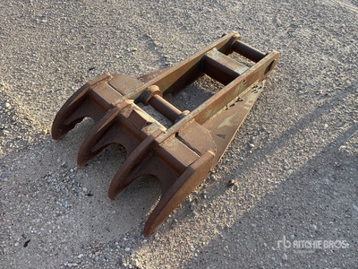 SOLESBEES 30 in Excavator Thumb