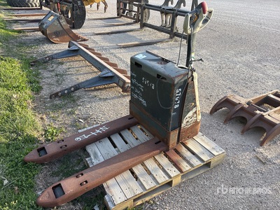 WP WP3035-45 4500 lb Electric Pallet Jack