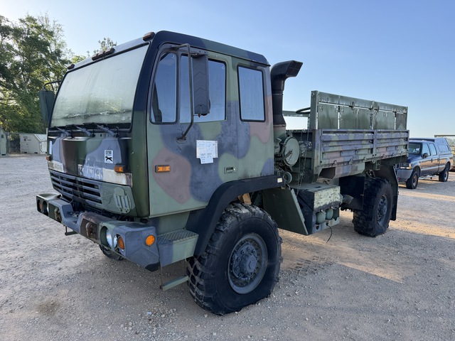 2003 Stewart & Stevenson M1078A1 LMTV 4x4 Cargo Truck