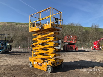 2016 Haulotte Compact 14 Electric Elevador de tijera