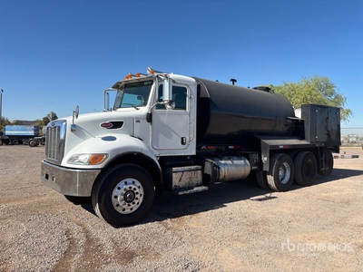 2014 Peterbilt 348 6x2 Chariot d'application d'enduit de scellement