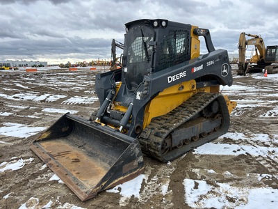 2021 John Deere 333G Compacte Schranklader