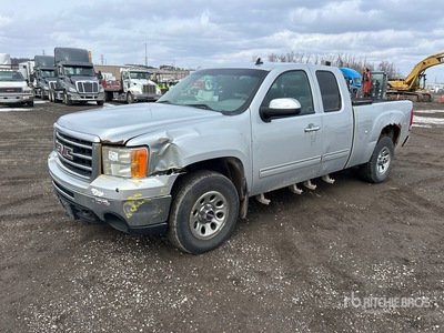 2012 GMC Sierra 1500 4x4 Extended Cab Pickup