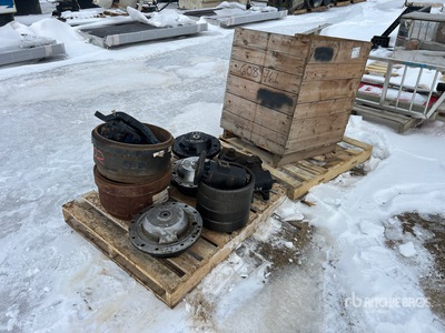 Quantity of (2) Pallets of Truck Parts Divers - Pièces détachées pour camions