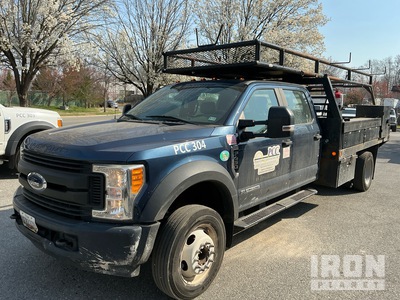 2017 Ford F-450 XL 4x2 Crew Cab Camion à Plateau