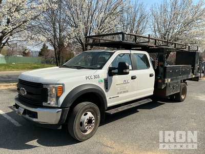 2017 Ford F-450 XL 4x2 Crew Cab Camion à Plateau
