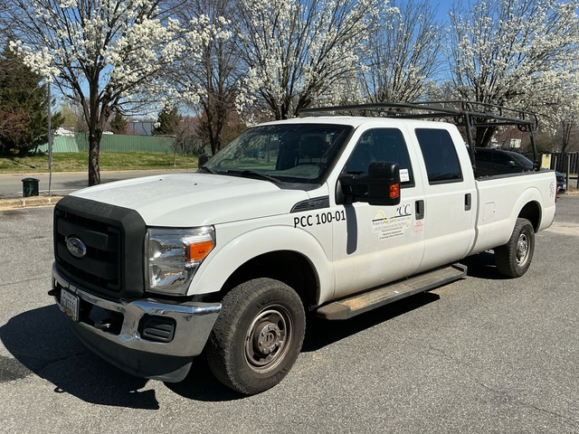 2015 Ford F-250 4x4 Crew Cab Pickup 2015 Ford F-250 4x4 Crew Cab Pickup