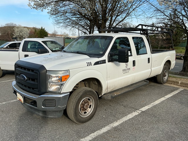 2015 Ford F-250 4x4 Crew Cab Pickup 2015 Ford F-250 4x4 Crew Cab Pickup