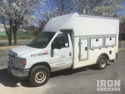 2017 Ford Econoline 4x2 Utility Truck