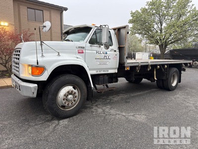 1995 Ford F800 4x2 Flatbed Truck