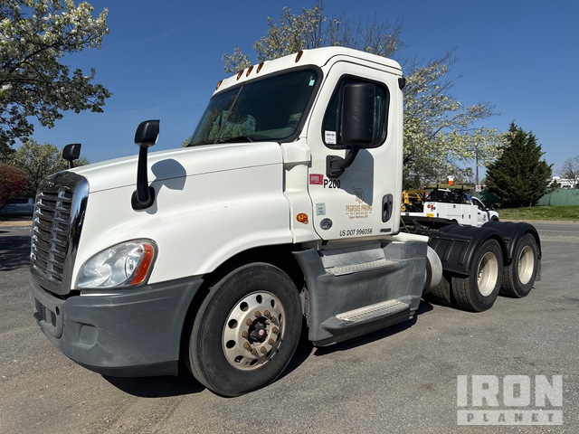 3AKJGEDV0HSHT9205 Freightliner Cascadia 125 Photo 1