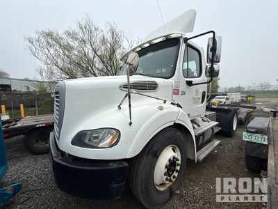 2013 Freightliner M2 S/A Day Cab Truck Tractor (Inoperable)