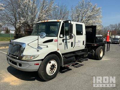 2008 International 4200 SBA 4x2 4x2 Crew Cab Flatbed Truck