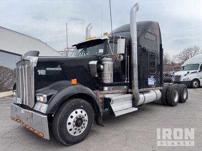 2006 Kenworth W900 6x4 Sleeper Truck Tractor