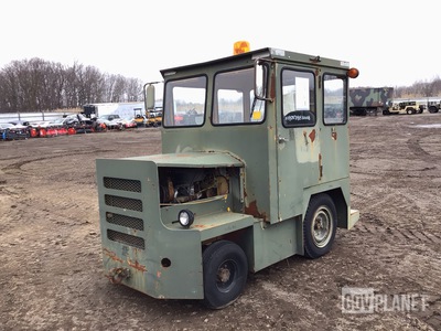 Taylor-Dunn GC-250-A Tow Tractor