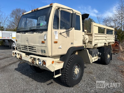 2003 Stewart & Stevenson M1078A1 LMTV 4x4 Cargo Truck