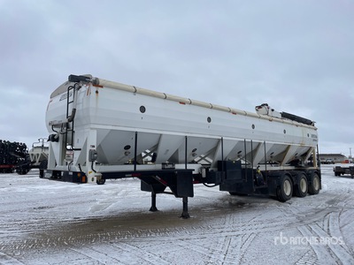 Convey-All Industries Inc CST40-C 40 ft Tri/A Fertilizer Tender Trailer