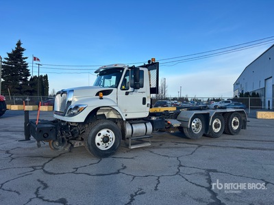 2014 International 7500 6x4 Hooklift Truck