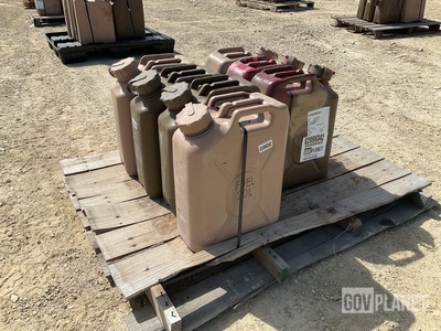 (7) Plastic Fuel Cans