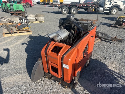 Husqvarna FS4800D Concrete Scie à béton à contrôle arrière