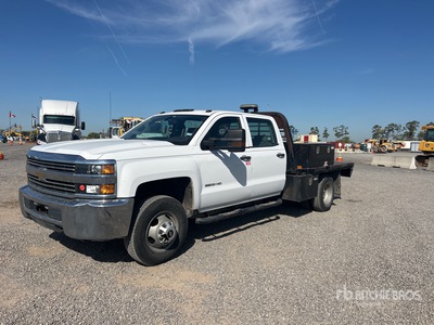 2018 Chevrolet Silverado 2500 HD 4x2 Crew Cab شاحنة مسطحة