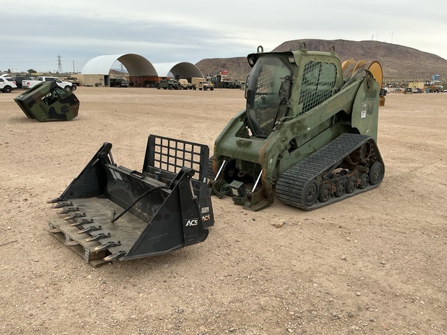 Cat 277C Compact Track Loader Cat 277C Compact Track Loader