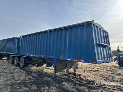 2000 Doepker Super B-Train Grain Trailer