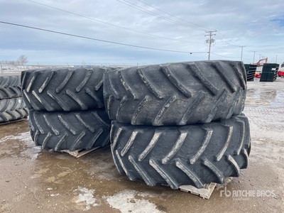 Quantity of (4) BKT Agrimax 710/70R42 Opony