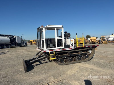 2022 UTV International K6 Raupen Transporter