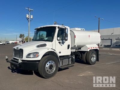 2022 Freightliner M2 2000 gal 4x2 Camion à eau