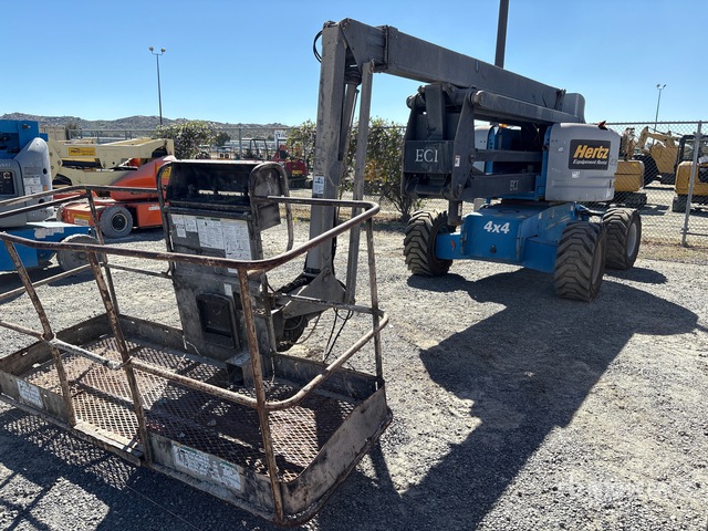 2004 Genie Z-60/34 4WD Diesel Articulating Boom Lift