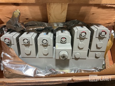 (2) DoubleA Hydraulic Valves & (1) Micro-Precision SS25W OIL Hyd-Ro-Ac Actuators