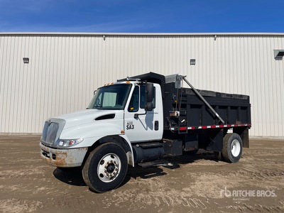 2004 International 4300 4x2 Wywrotka S/A