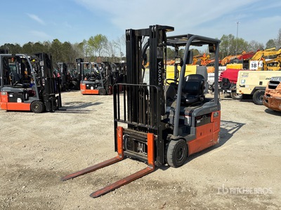 2019 Toyota 8FBE15U 2500 lb Carrelli Elevatori Elettrici