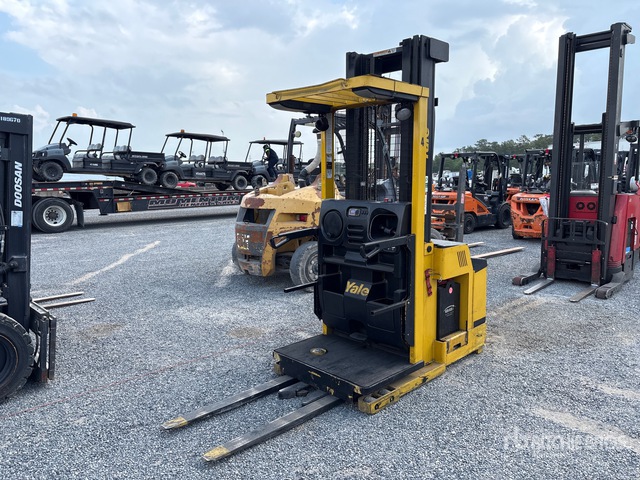 2012 Yale GDP090VXNJAE086 3000 lb Electric Forklift