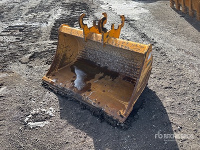 SSTA 48 in Q/C Cleanup دلو حفارة - Fits John Deere 50P