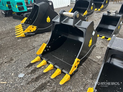 Dynamic 120CL 36 in Q/C Digging Excavator Bucket (Unused)