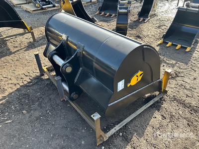 Trojan 120CL 60 in Cleanup Excavator Bucket (Unused)