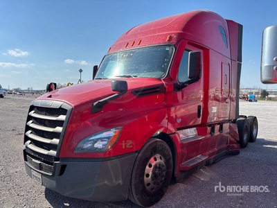 2020 Freightliner Cascadia 126 6x4 T/A Sleeper Truck Tractor
