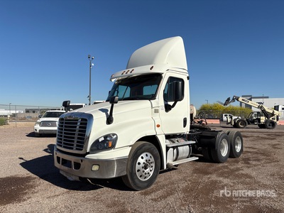2018 Freightliner Cascadia 125 6x4 T/A Day Cab Truck Tractor