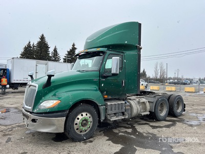 2019 International LT625 6x4 Cabeza Tractora Cabina Corta