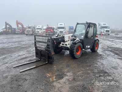 2013 Bobcat V417 Telehandler