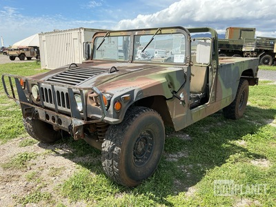 AM General M1097R1 HMMWV 2 Door w/Truck Body