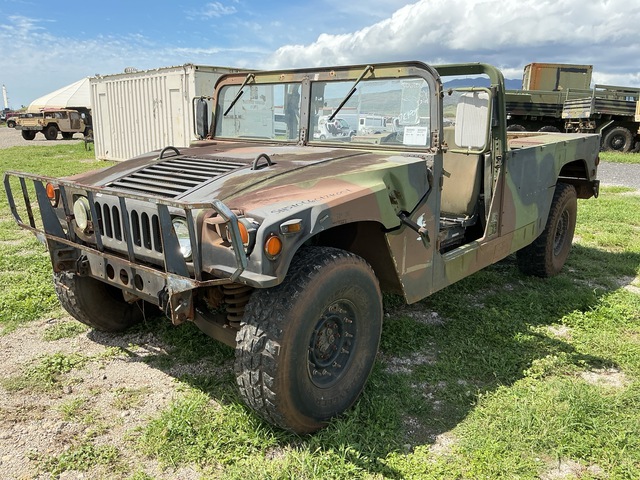 AM General M1097R1 HMMWV 2 Door w/Truck Body